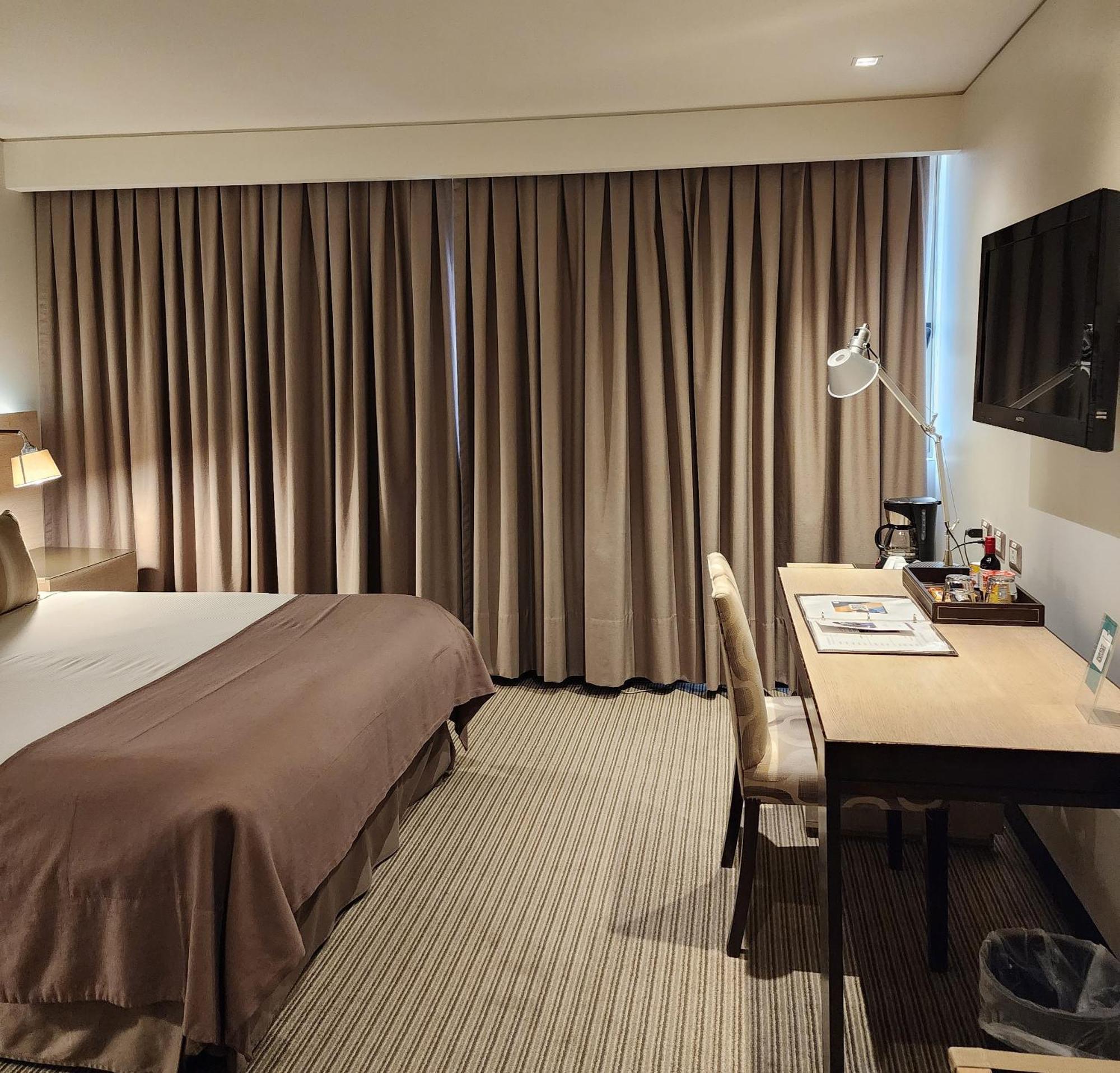 Hotel Los Espanoles Plus سانتياغو المظهر الخارجي الصورة