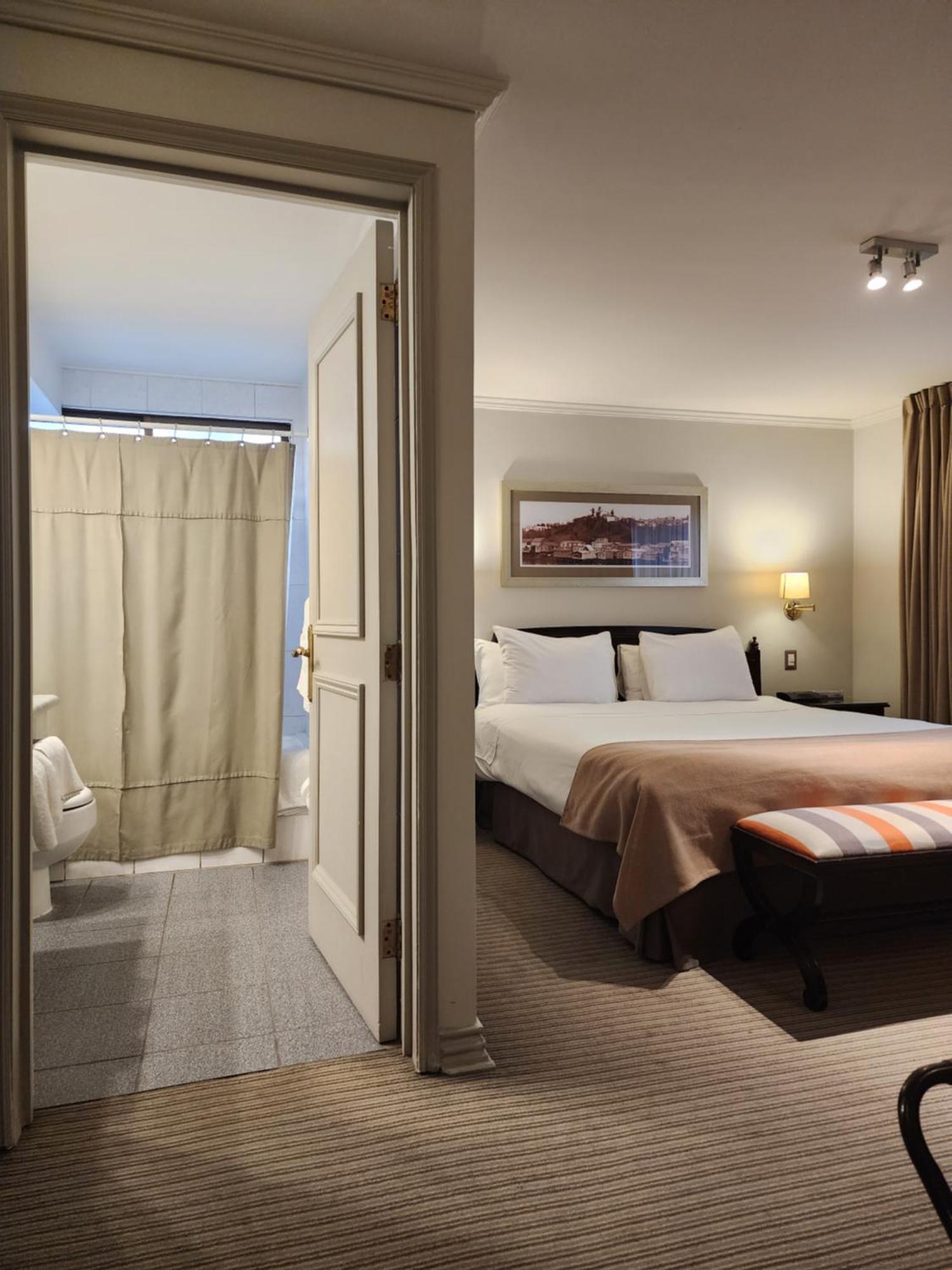 Hotel Los Espanoles Plus سانتياغو المظهر الخارجي الصورة