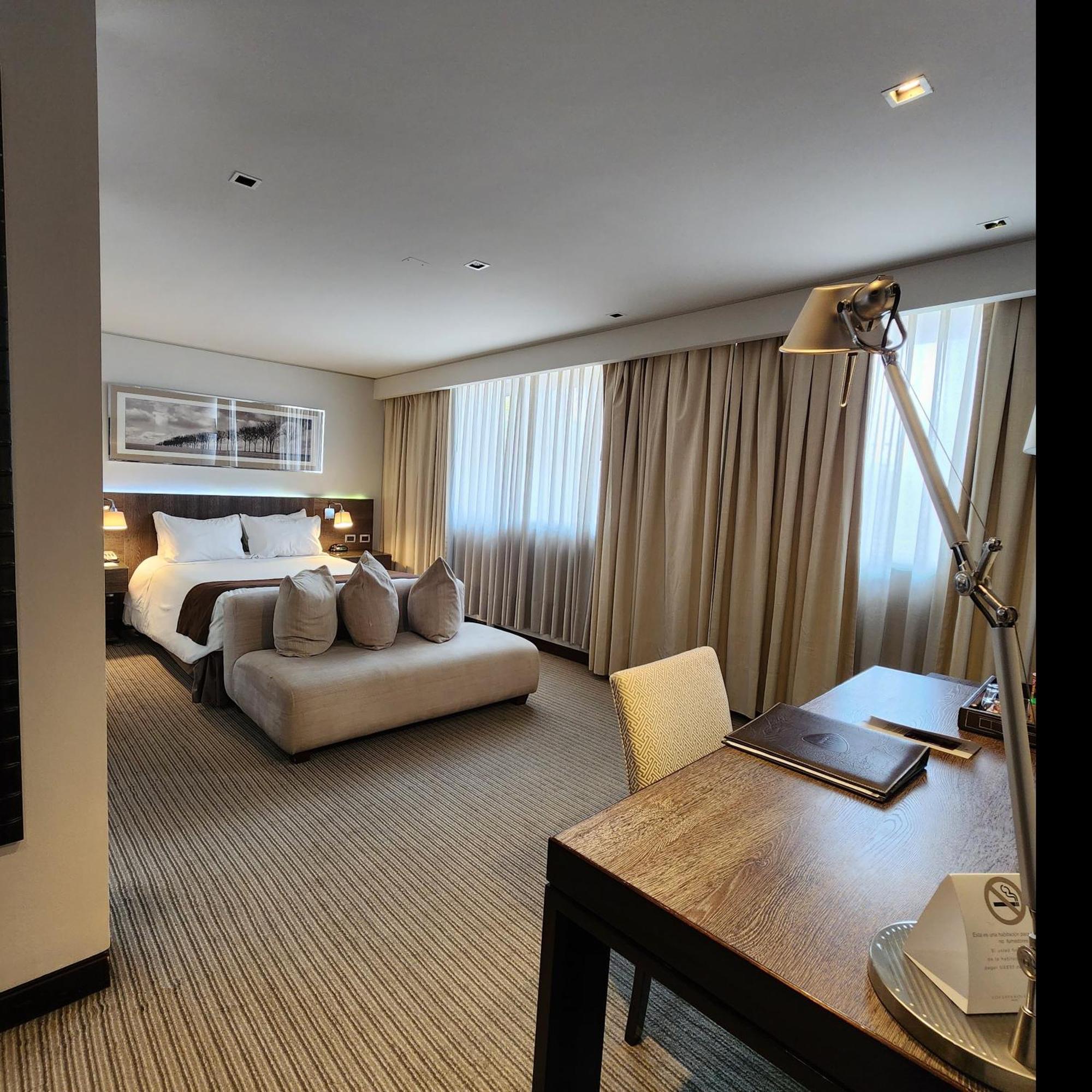 Hotel Los Espanoles Plus سانتياغو المظهر الخارجي الصورة