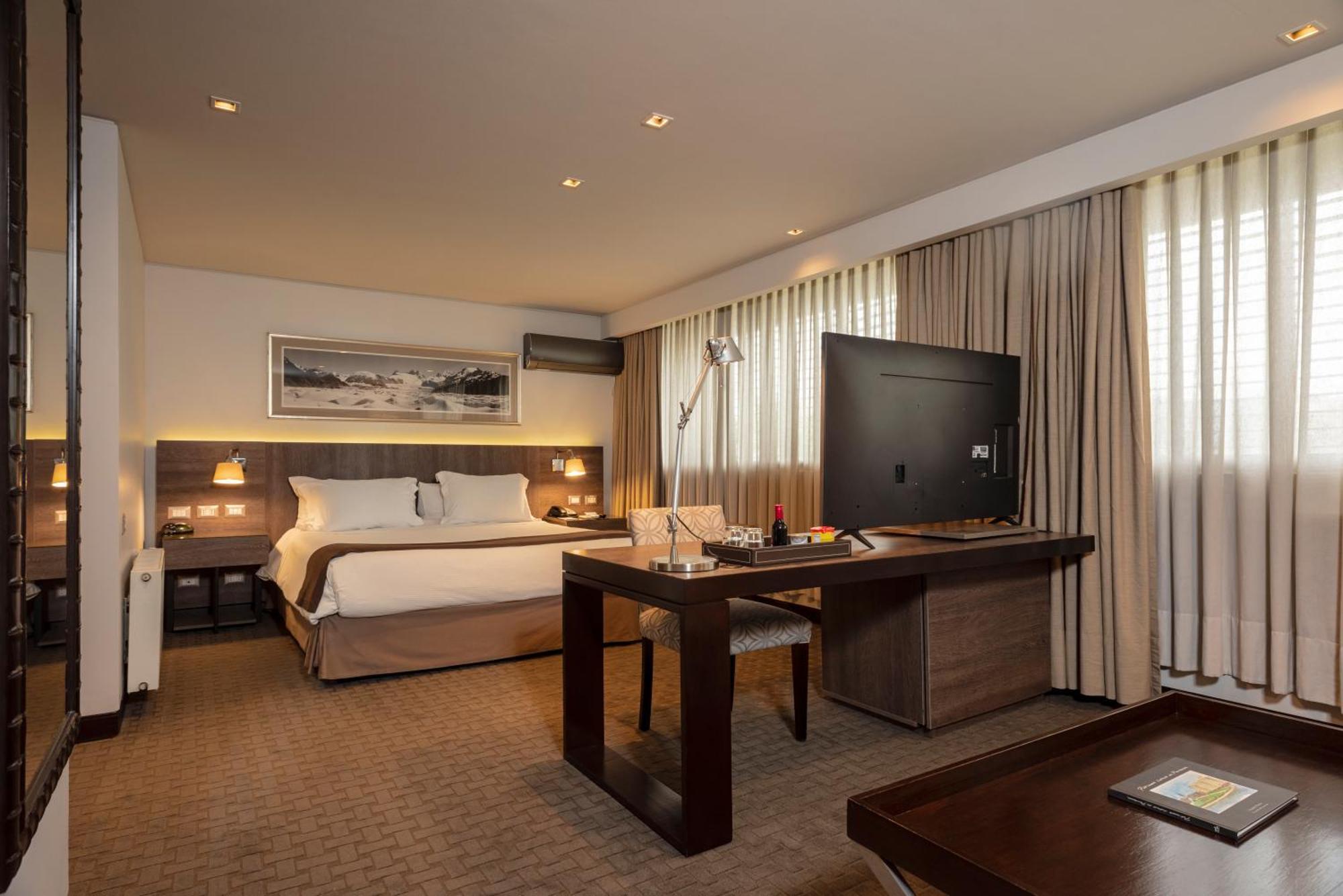 Hotel Los Espanoles Plus سانتياغو المظهر الخارجي الصورة